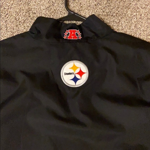 Large Jacket - Picture 3 of 5